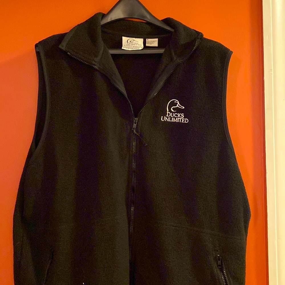 Black Ducks Unlimited Vest Jacket. Very warm gently used.